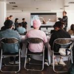 Comment briefer un conférencier avant un événement ?